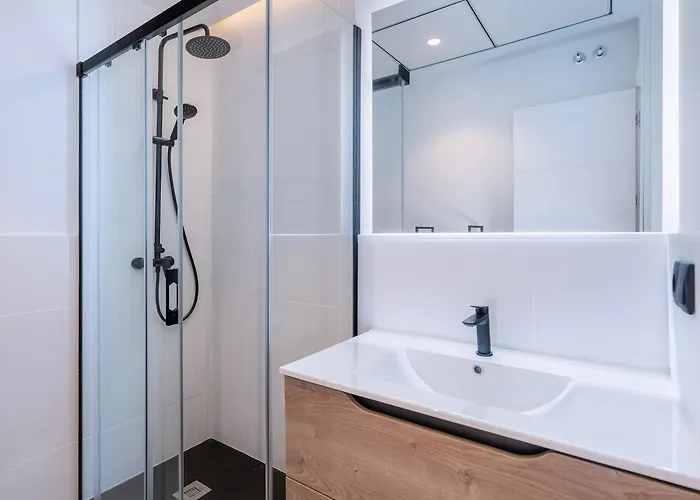 Panther Triana Deluxe Lägenhet